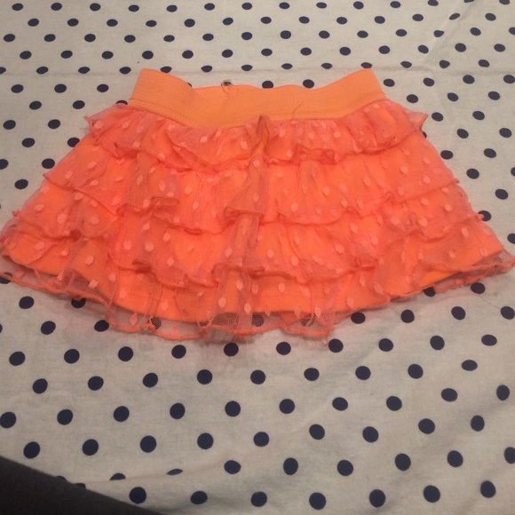 Tank top and layered skort. - Picture 3 of 4