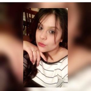 Meet your Posher, Flora