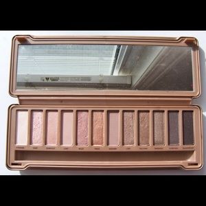 Naked 3 Pallete