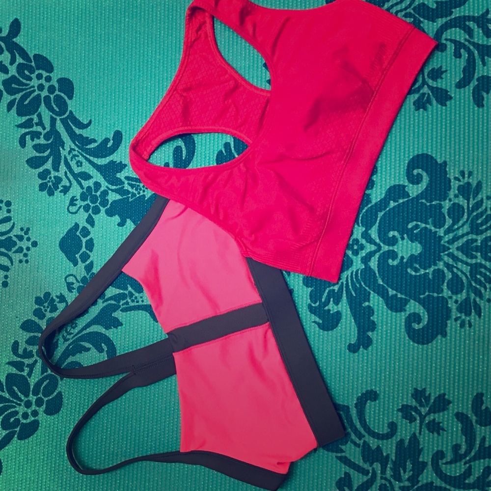 💕pink sports bras!💕