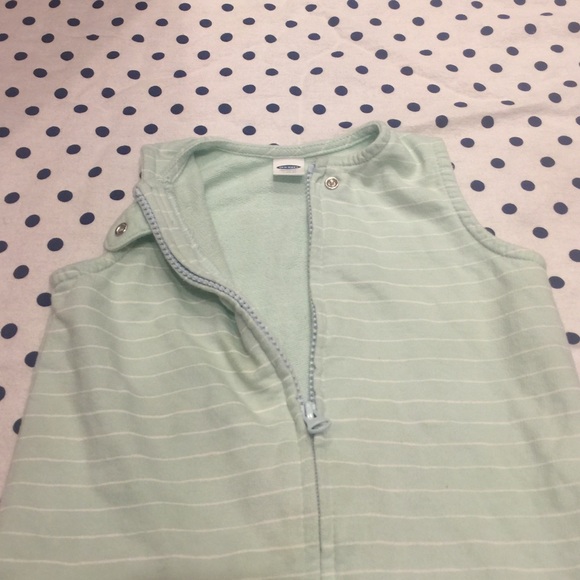 Baby mint green sleeveless front zip sleeper - Picture 2 of 4