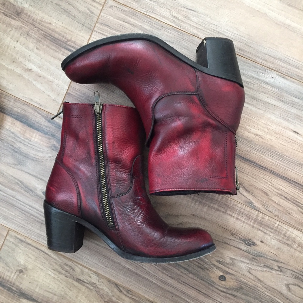 Dolce Vita Ankle Boots