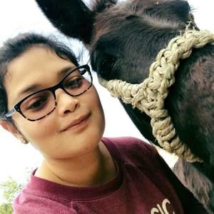 Meet your Posher, Rocio