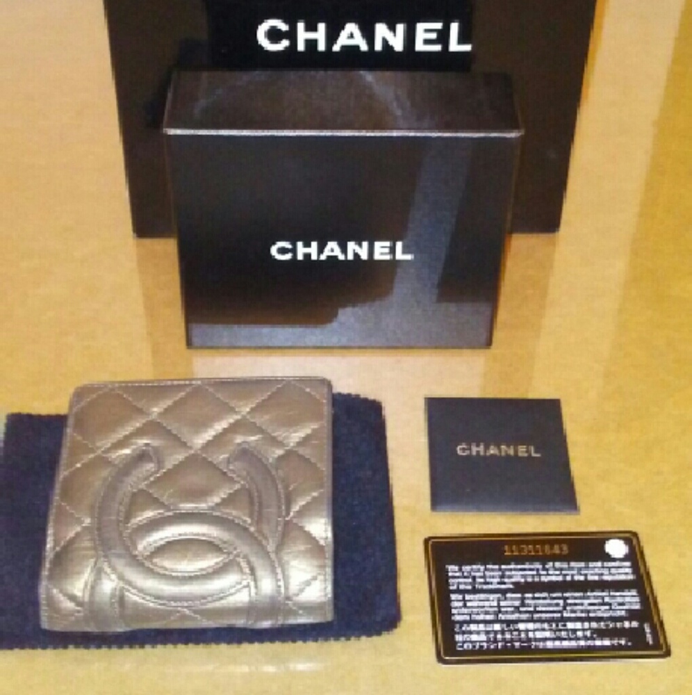 CHANEL Quilted Cambon Compact French Purse Bifold