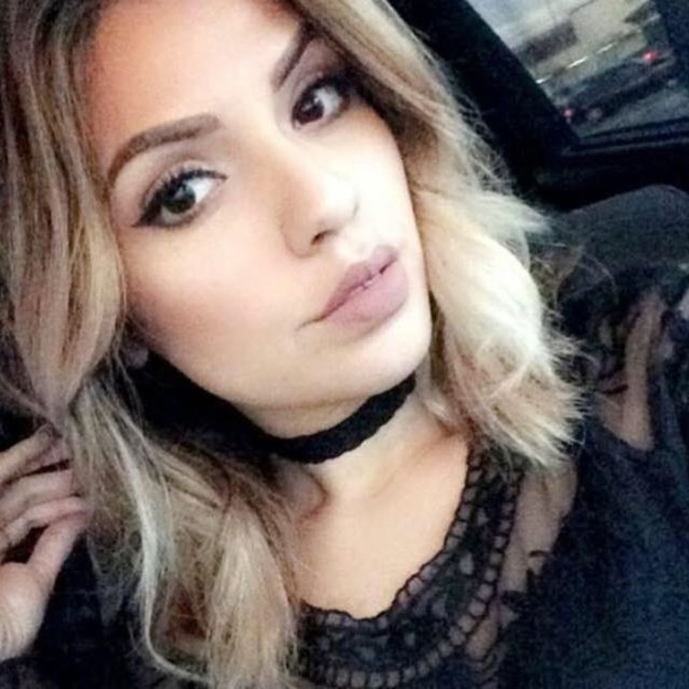 Meet your Posher, Leslie