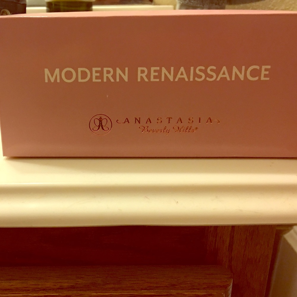 Anastasia Modern Renaissance pallet.