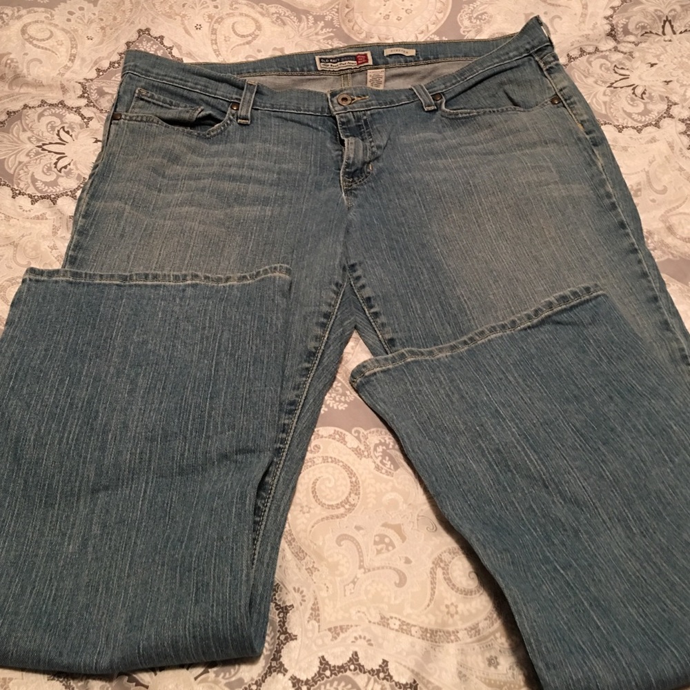 Old Navy boot cut jeans 🌸*FINAL PRICE*🌸