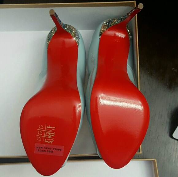 Christian Louboutin -*SOLD*- - Picture 2 of 2