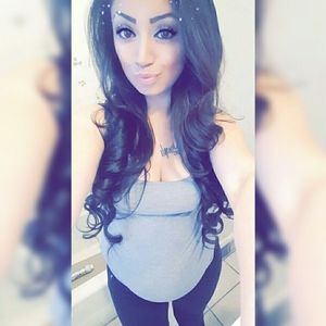 Meet your Posher, Alma