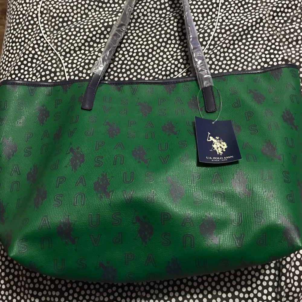 New U.S Polo Assn. tote al over logo Green