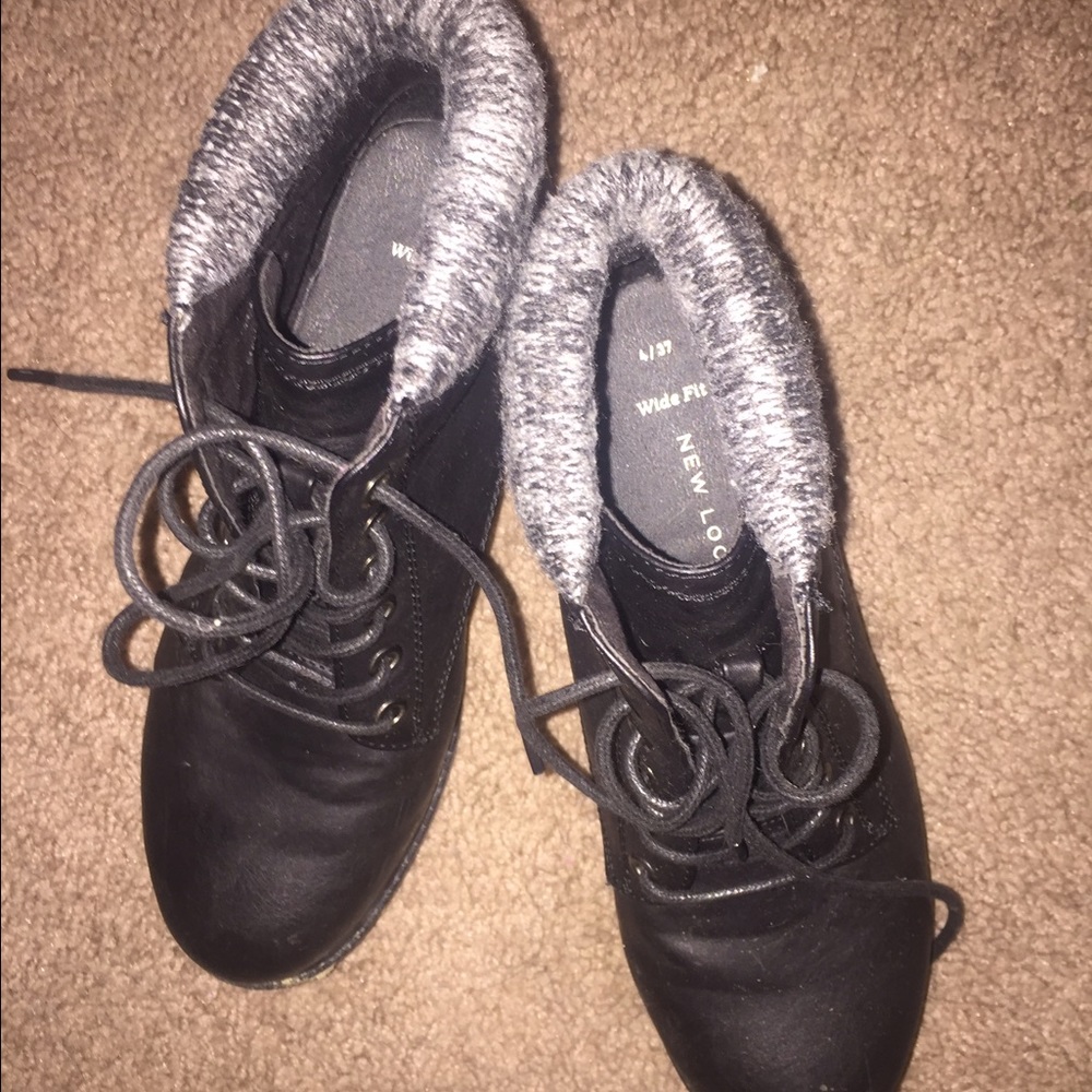 New Look Winter Booties - Picture 3 of 3