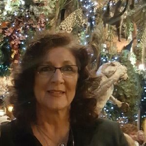 Meet your Posher, Catherine