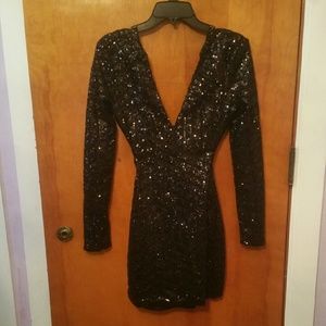 ?Black sparkles sequin party dress?