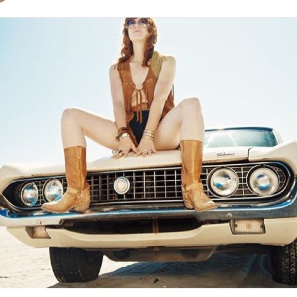 Meet your Posher, Christa - Picture 4 of 4