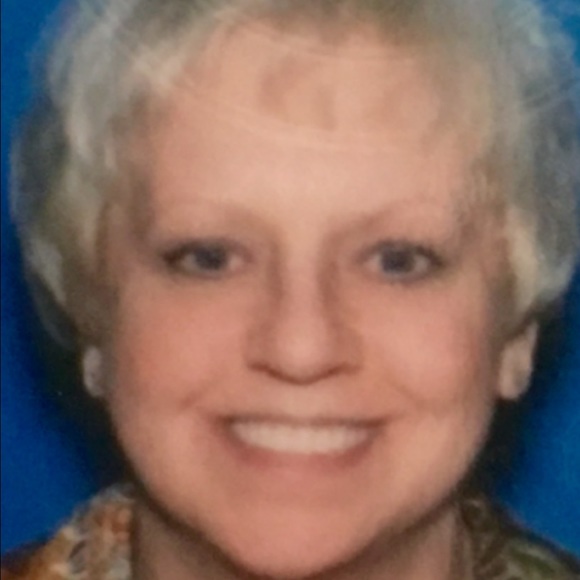 Meet your Posher, Paula - Picture 1 of 1