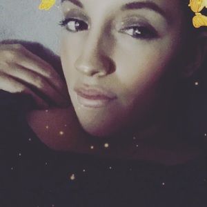 Meet your Posher, Monica