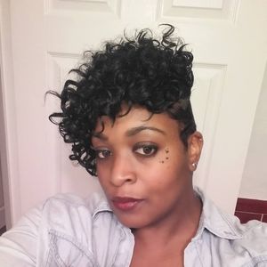 Meet your Posher, Camille