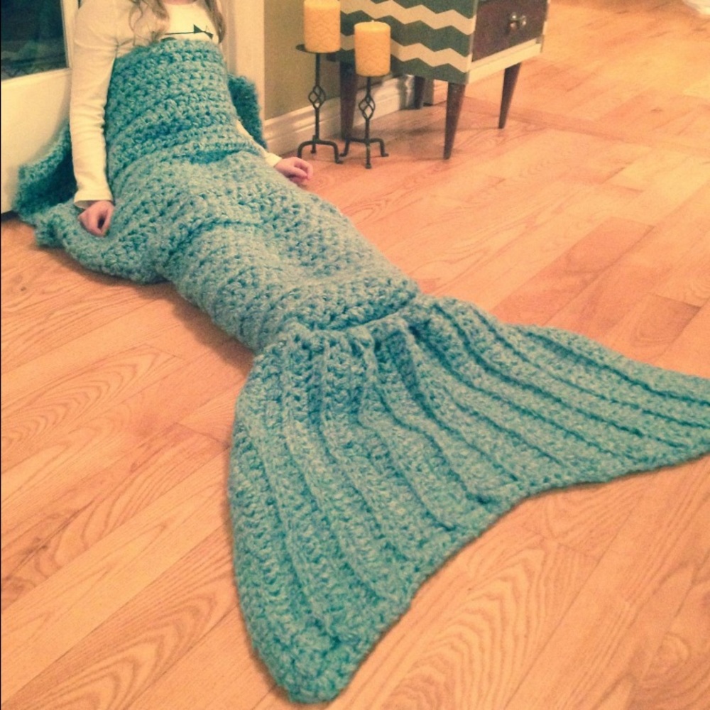 Crochet mermaid tail blanket