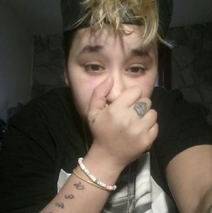 Meet your Posher, Hailie