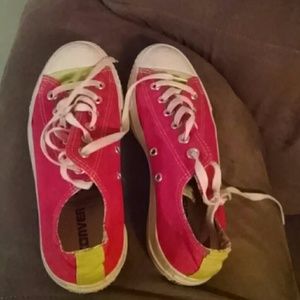 Converse low top shoes