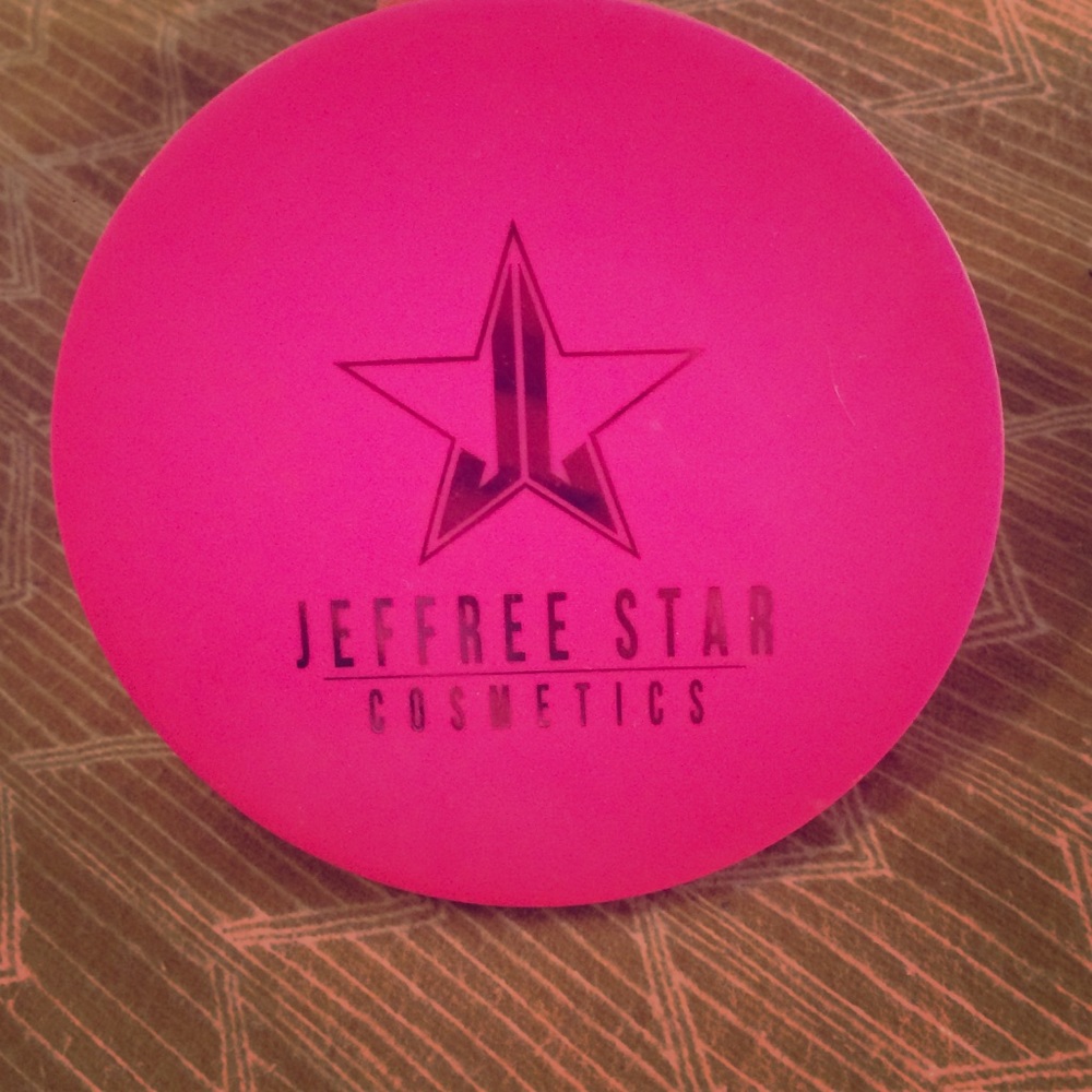JEFFREE STAR Skin Frost - Peach Goddess