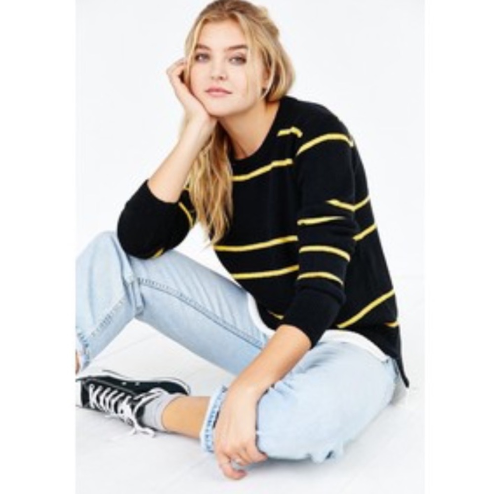 Unif / urban outfitters sweater