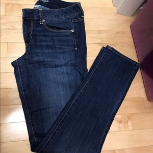 Super stretch American eagle skinny jeans