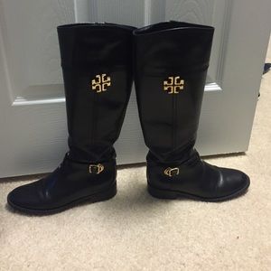 Tory burch boots sz6