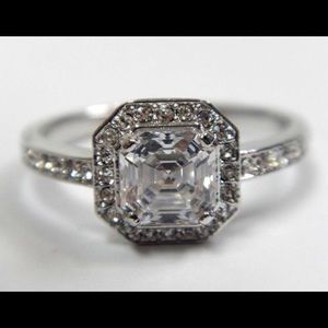 SWAROVSKI ATTRACT LIGHT SQUARE RING SZ:9