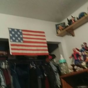 Meet your Posher, Jonthomas