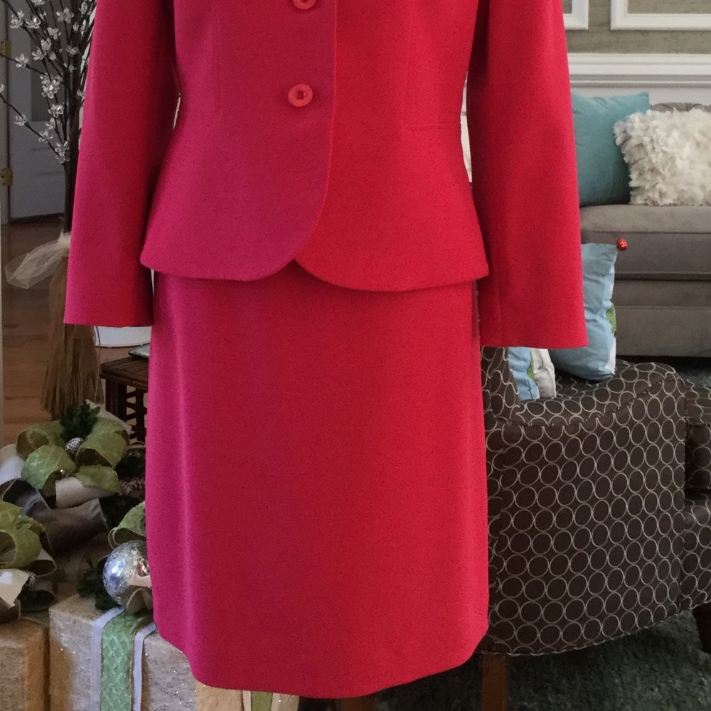 Strawberry colored Pencil Skirt