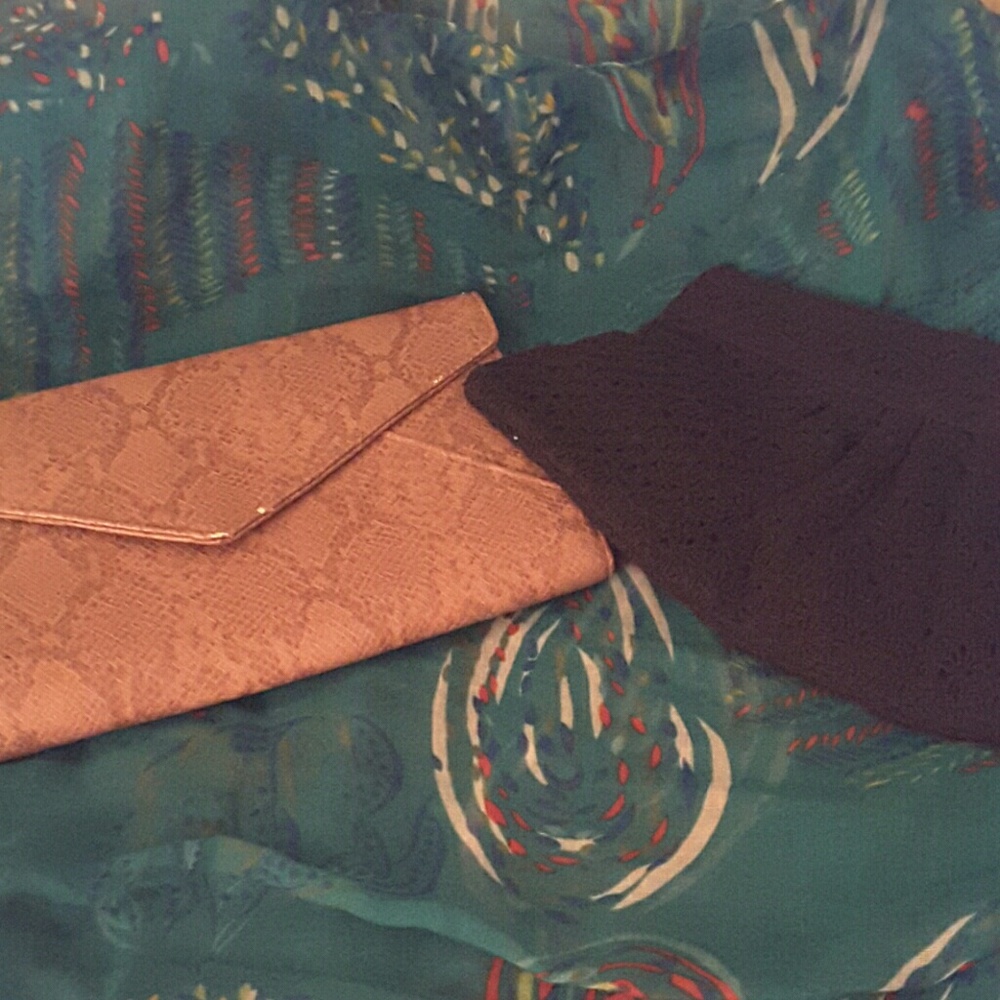 2 FOR 1 FASHION CLUTCH BAGS