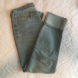 Light wash jeans