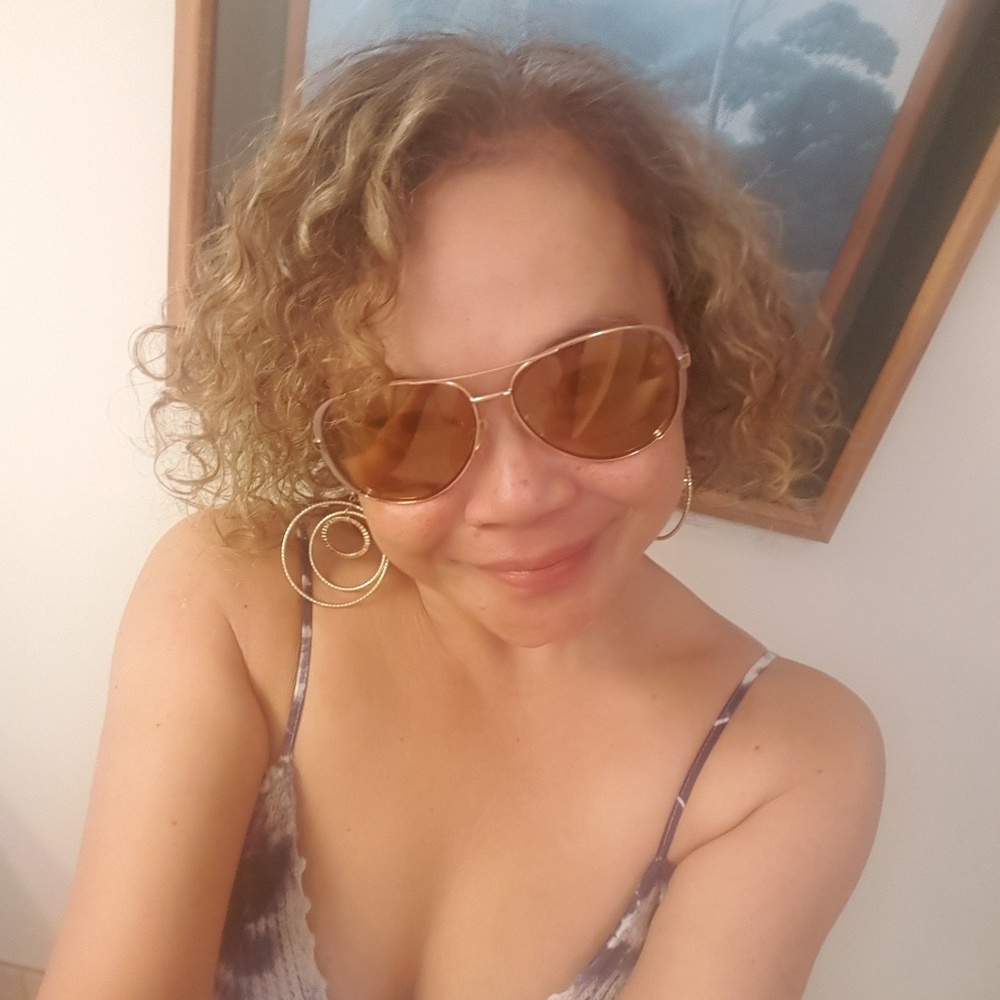 Meet your Posher, Veronica