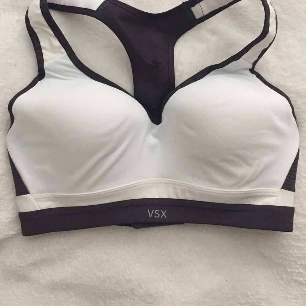Victoria's Secret sports bra. Brand new