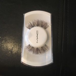 MAC #48 Eyelashes