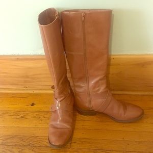 Brown leather Nine West boots