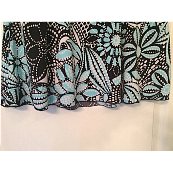 Wrapper brand Baby Doll Sleeveless Top - Picture 2 of 4