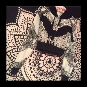 ‼️SALE‼️ sweater crop top