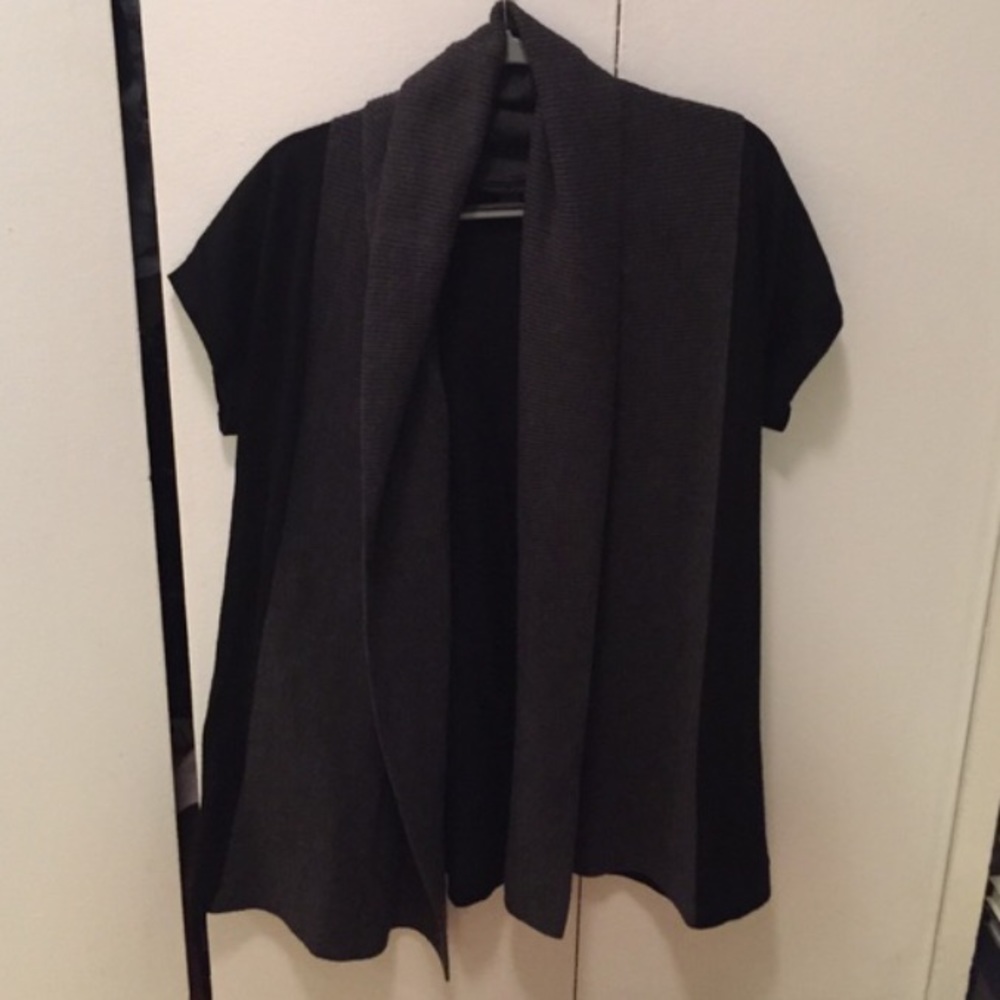 Gorgeous Fine Merino Wool Wrap sweater - Picture 3 of 4