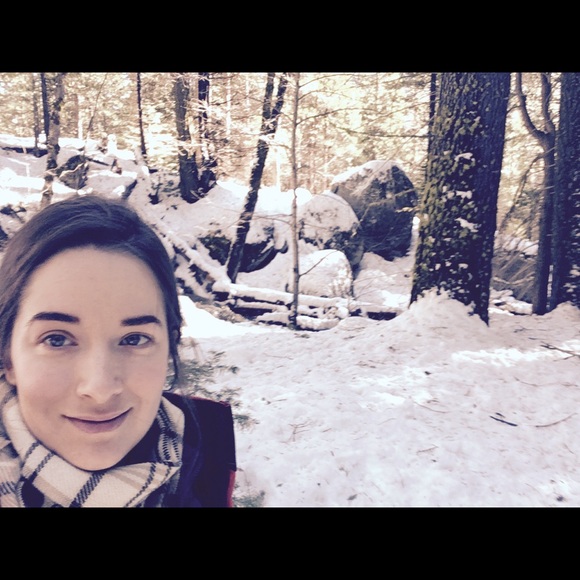 Meet your Posher, Chelse - Picture 1 of 1