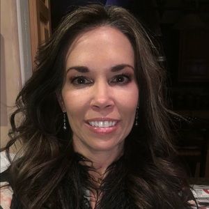 Meet your Posher, Alicia