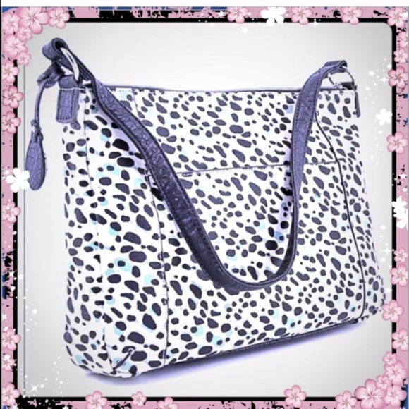 SOLD OUT!! Gorgeous RELIC by Fossil shoulder bag- - Picture 3 of 4