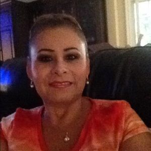Meet your Posher, Angela