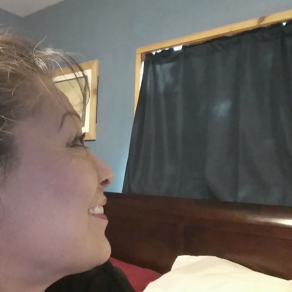 Meet your Posher, Cynthia