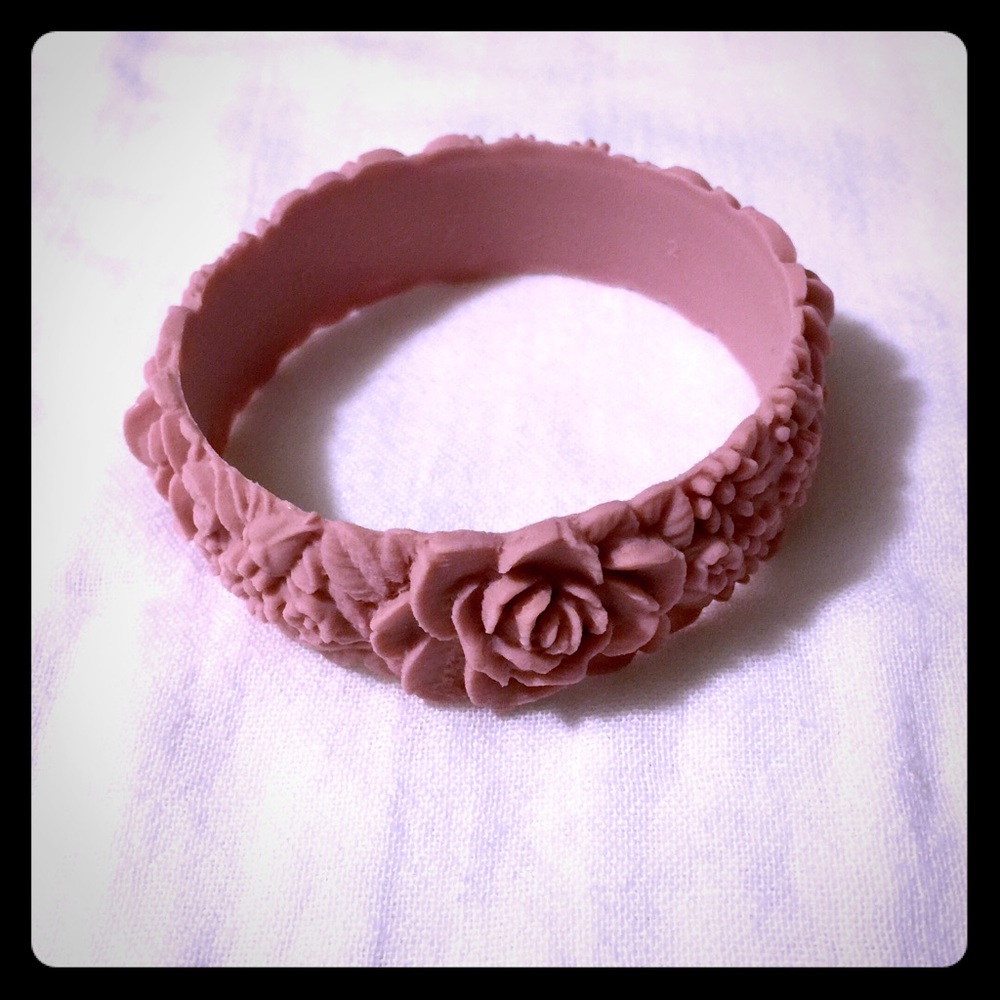 New Powder Pink Rose Flower Bracelet Size Medium