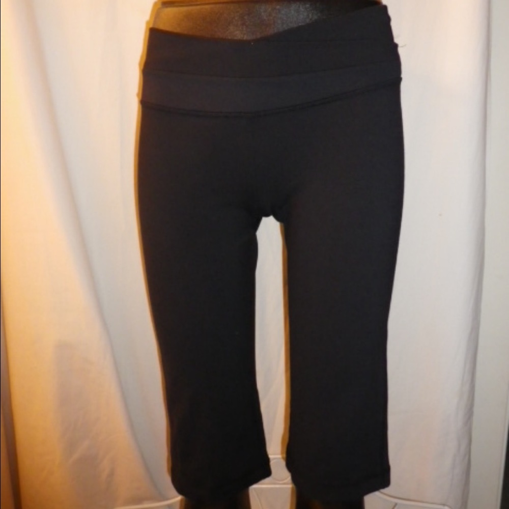 Lululemon Astro Crops