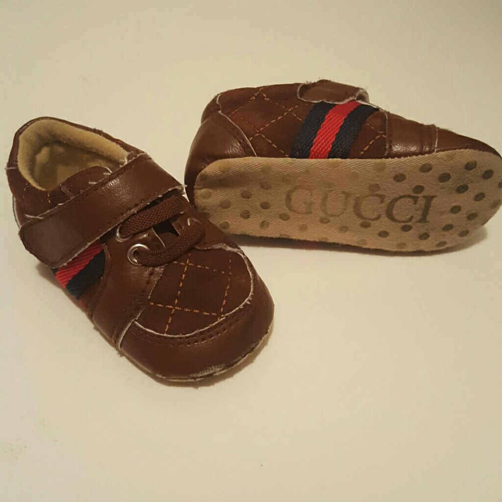 Gucci infant shoes