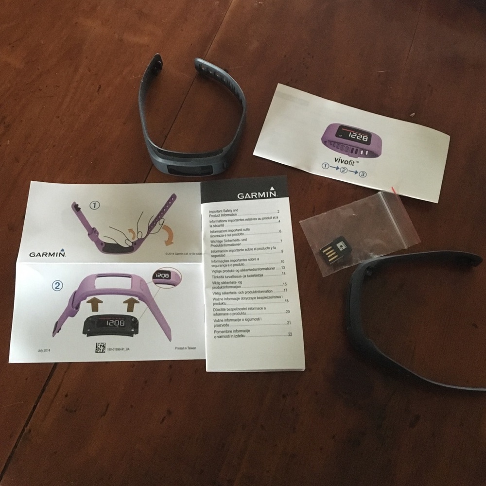 **SOLD** Garmin Vivofit band - Picture 1 of 4