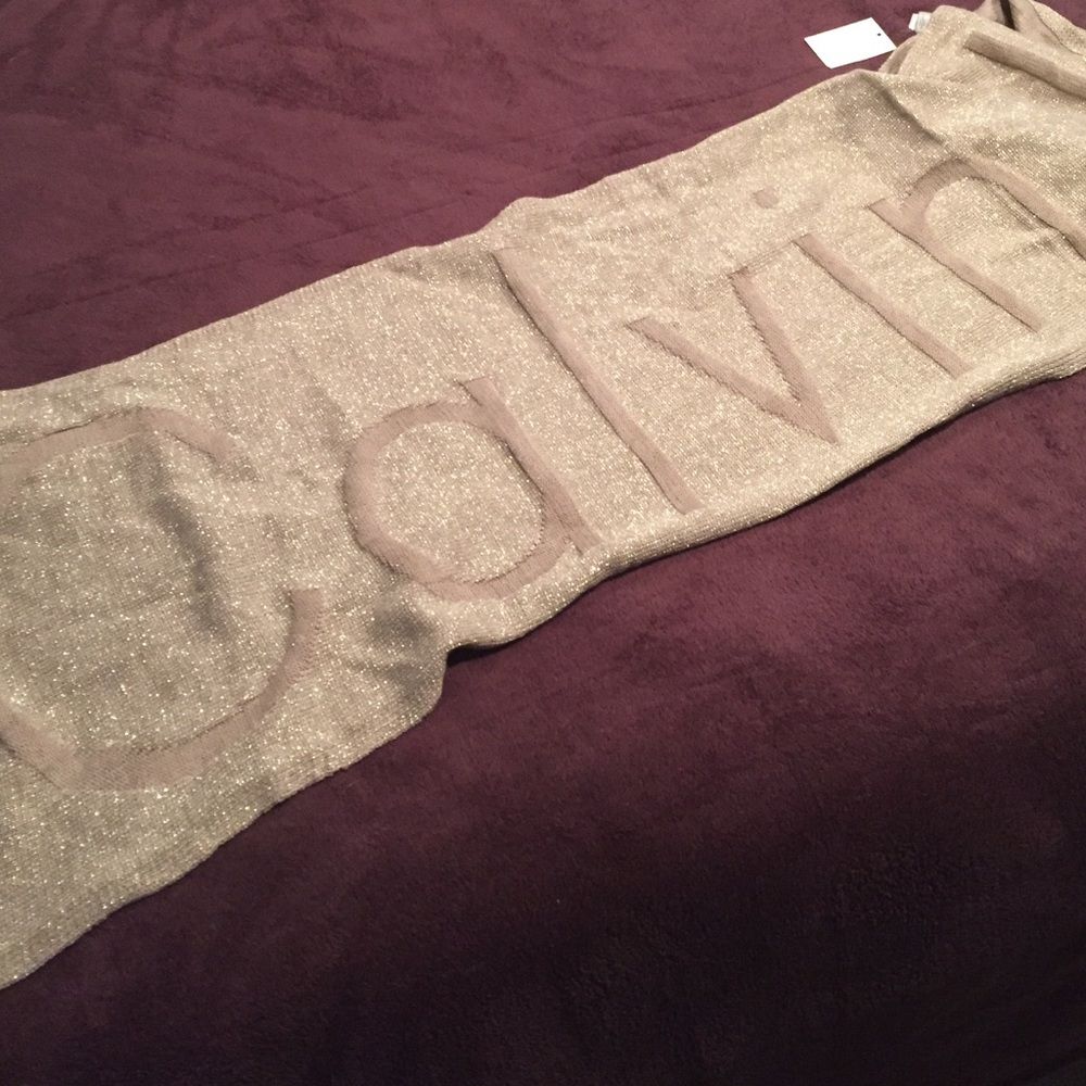 Calvin Klein scarf!! NWT